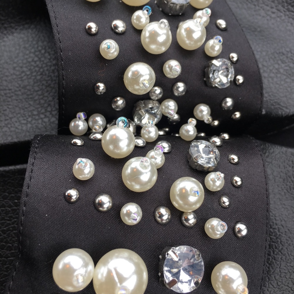 ⭐️LAST PAIR⭐️ NWOB Steve Madden Pearl slides - Picture 3 of 3